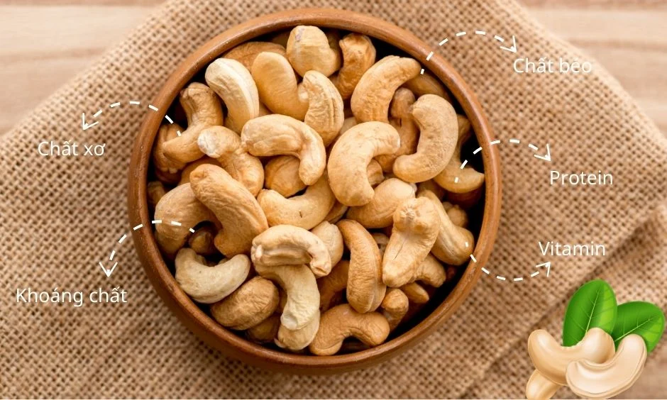100g hạt điều bao nhiêu calo
