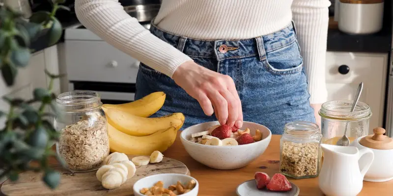 Ăn thực đơn gồm hạt và tập luyện để giảm mỡ an toàn