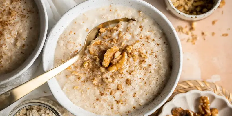 Cháo từ hạt óc chó giàu vitamin