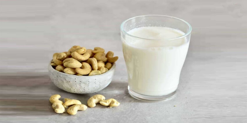Hạt điều rang có làm sữa được không