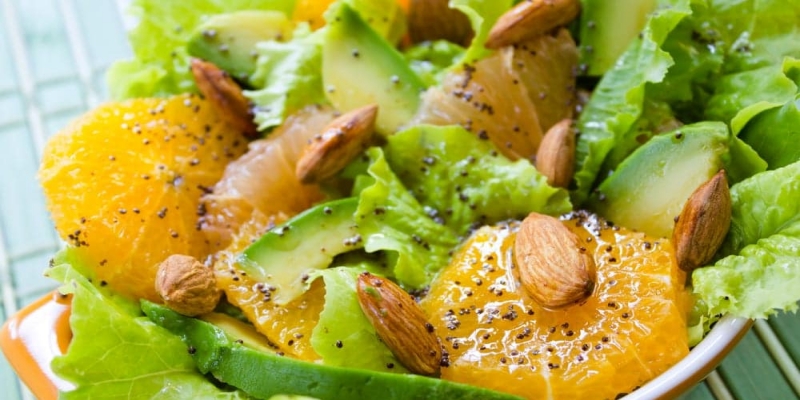 Thêm vài hạt vào món salad, một sự kết hợp tuyệt vời