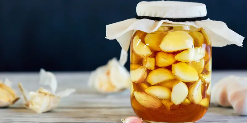 Tỏi ngâm mật ong có tác dụng gì